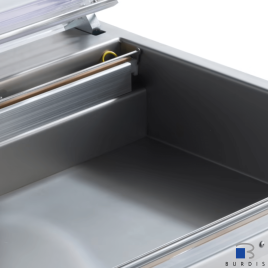 Vacuum packing machine on wheels